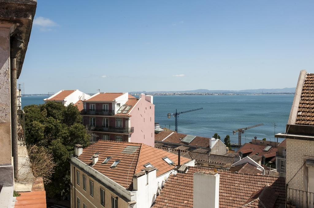 Portas Do Teatro Apartments Lisboa الغرفة الصورة